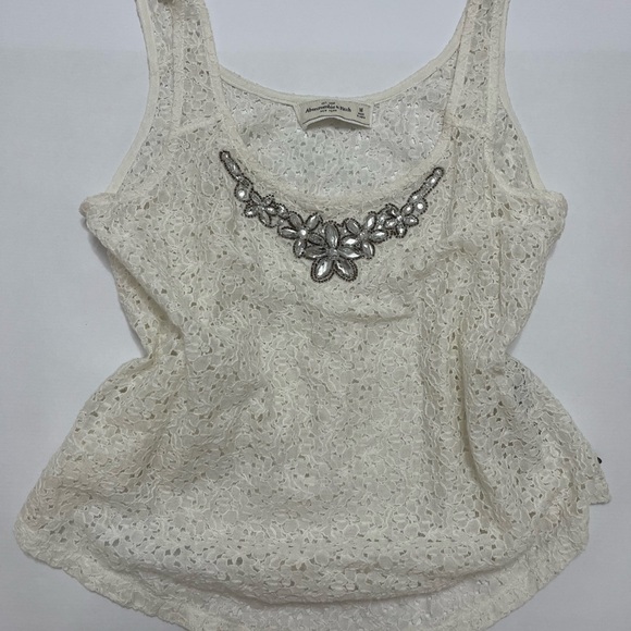Abercrombie & Fitch - lace and Jewell top - size M - Picture 7 of 9